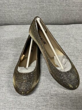 LOWER EAST SIDE Gold Glitter Ribbed Ballet Flats